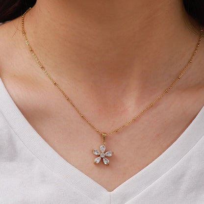 18kt Gold Plated Rolo Chain Dainty Daisy Flower Pendant Necklace